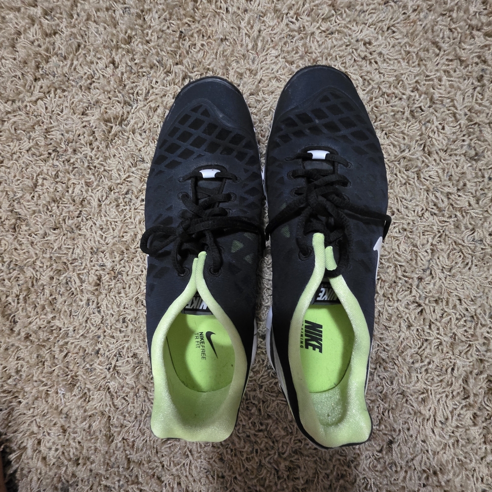 Nike Womens Black and Green Athletic Shoes